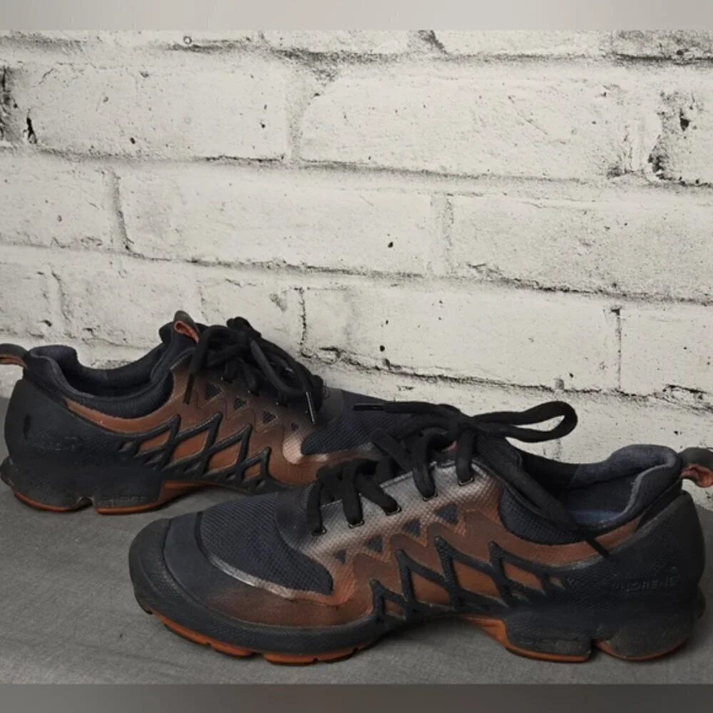 Ecco Biom Aex Athletic Shoes 802824-52124 ~ Navy and Orange